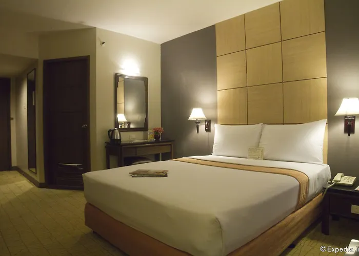 Riviera Mansion Hotel 3*