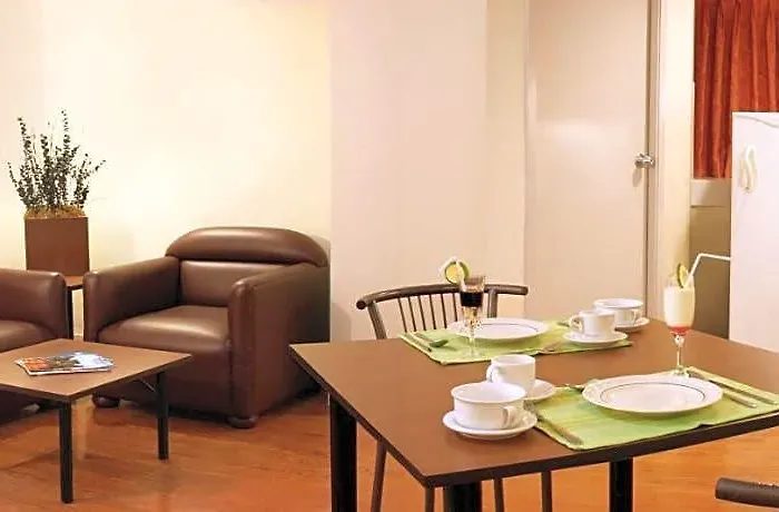 Riviera Mansion 3* Manilla