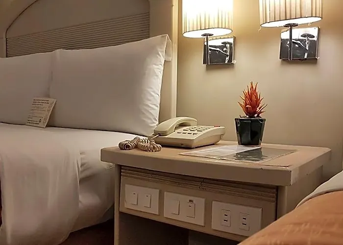 Riviera Mansion 3*
