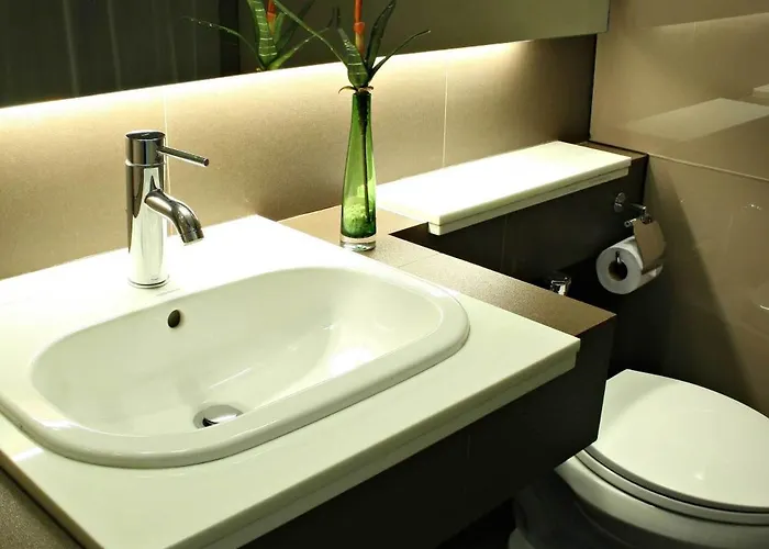 Riviera Mansion 3*