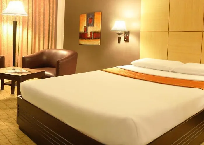 Riviera Mansion Hotel 3*